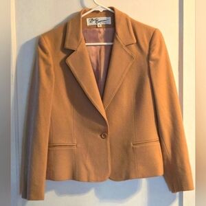 Bert Newman | Vintage Wool Blazer w/ pockets | Size: 10P | Color: Camel/Tan